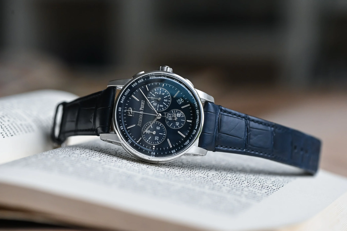 Code 11.59 Selfwinding Chronograph (Calibre 4401)
