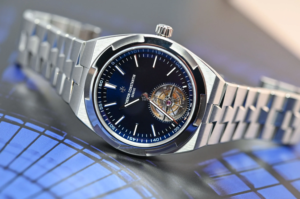 Overseas Tourbillon